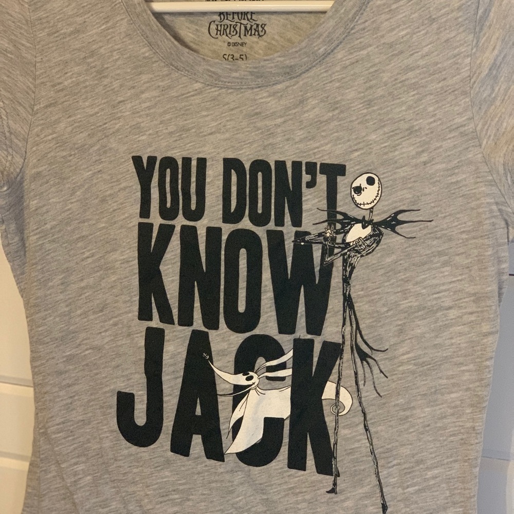 Nightmare Before Christmas Tshirt Small - Picture 2 of 3